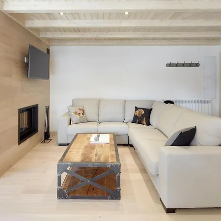 Apartment Val De Ruda Luxe 53 By Feelfree
